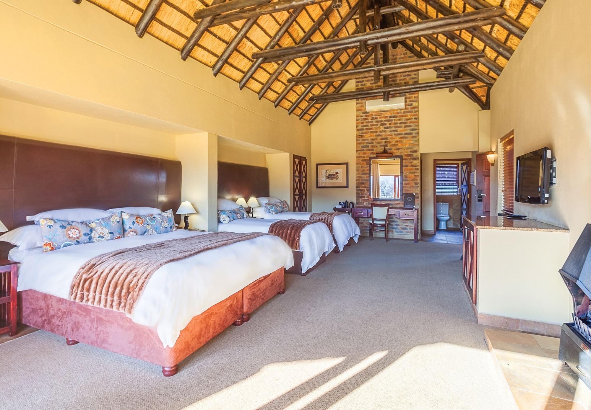 Kloofzicht Lodge & Spa Krugersdorp Exterior foto Family Suite