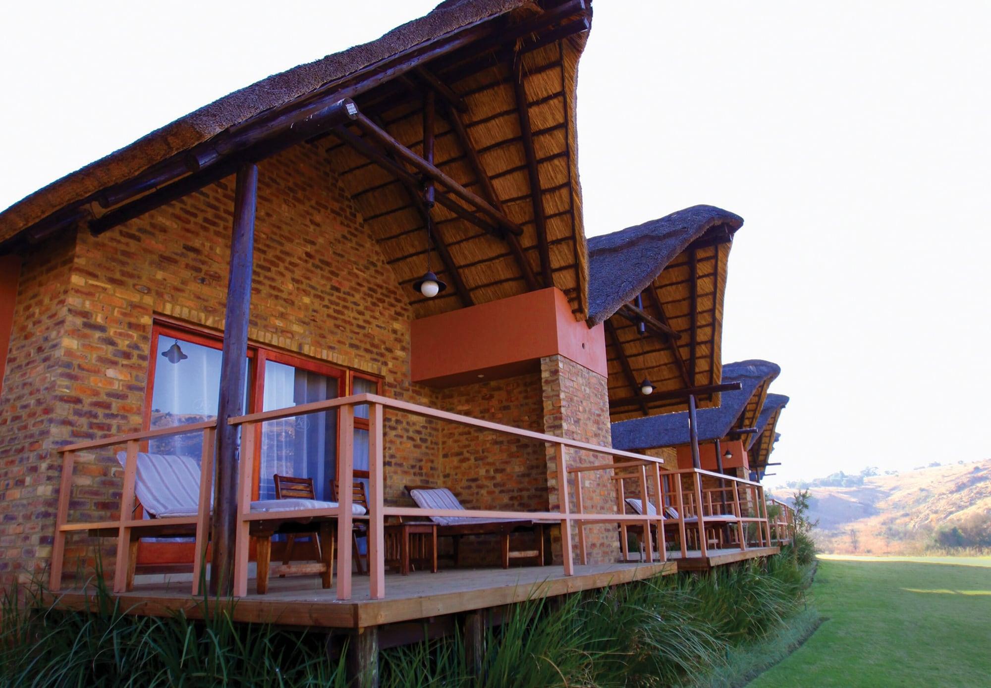 Kloofzicht Lodge & Spa Krugersdorp Exterior foto The Ranch Resort